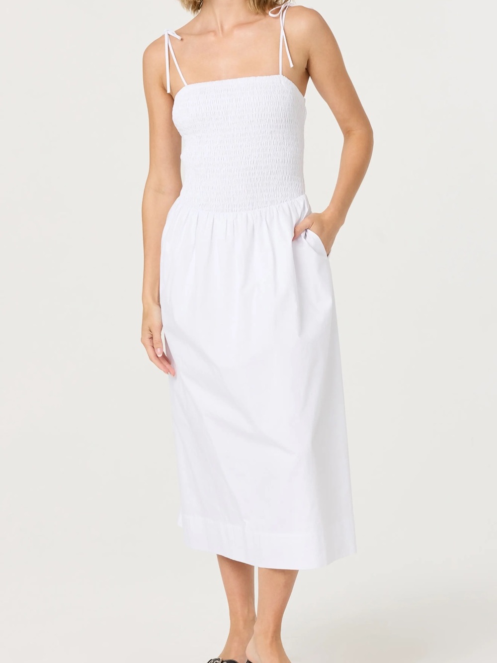 ASTR the Label White Drop Waist Smocked Midi Dress Large